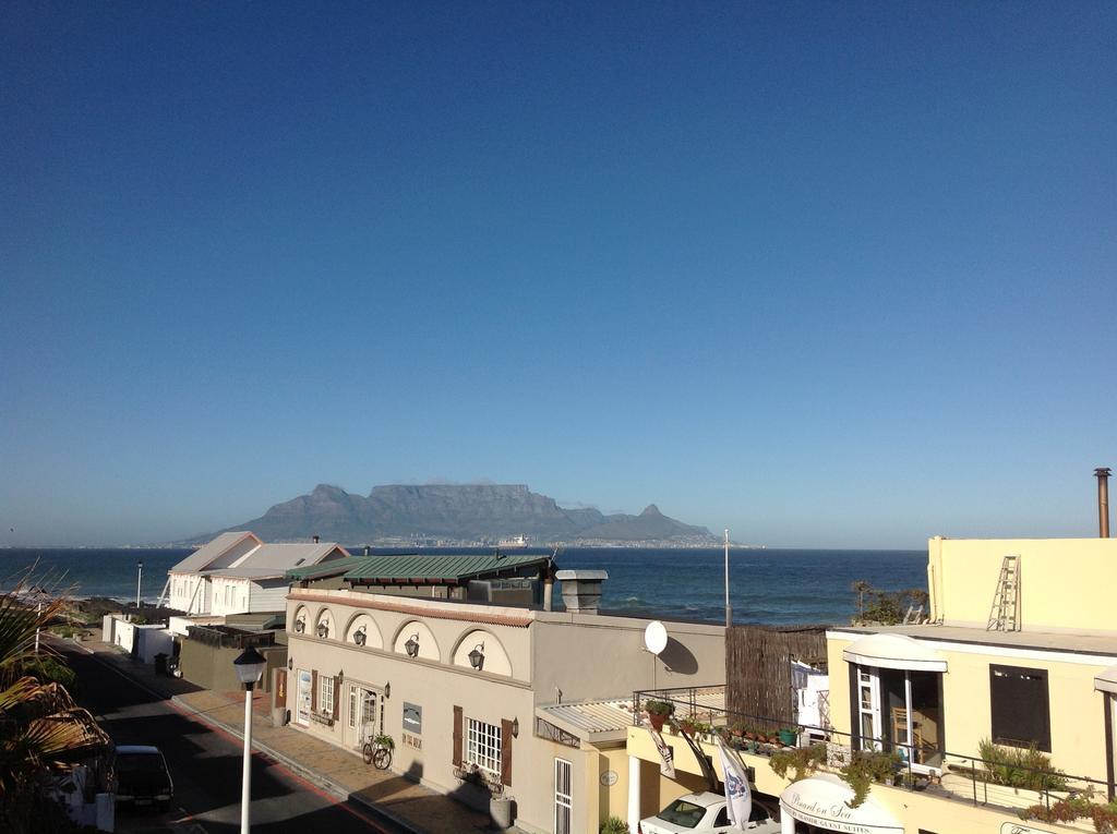 White Waves Beach House Bloubergstrand Exterior foto